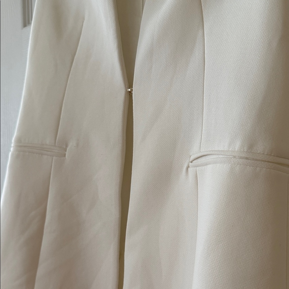 Zara Cream Sleeveless Tailored Blazer Vest - Picture 2 of 6